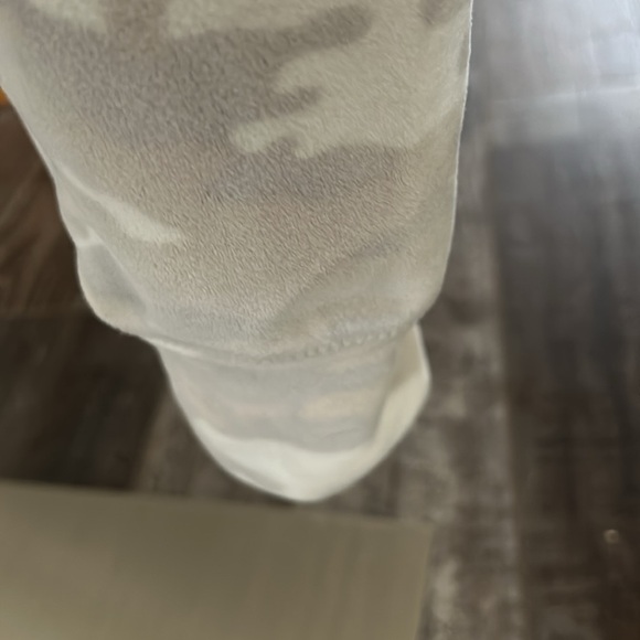 Aero Plush Camo Onesie - Picture 10 of 17